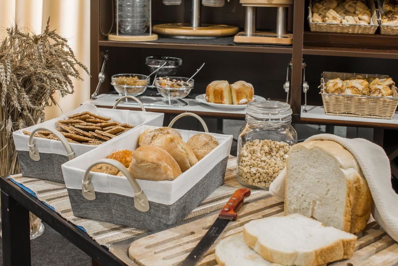 Отель Flowers Hotel Кишинёв-13