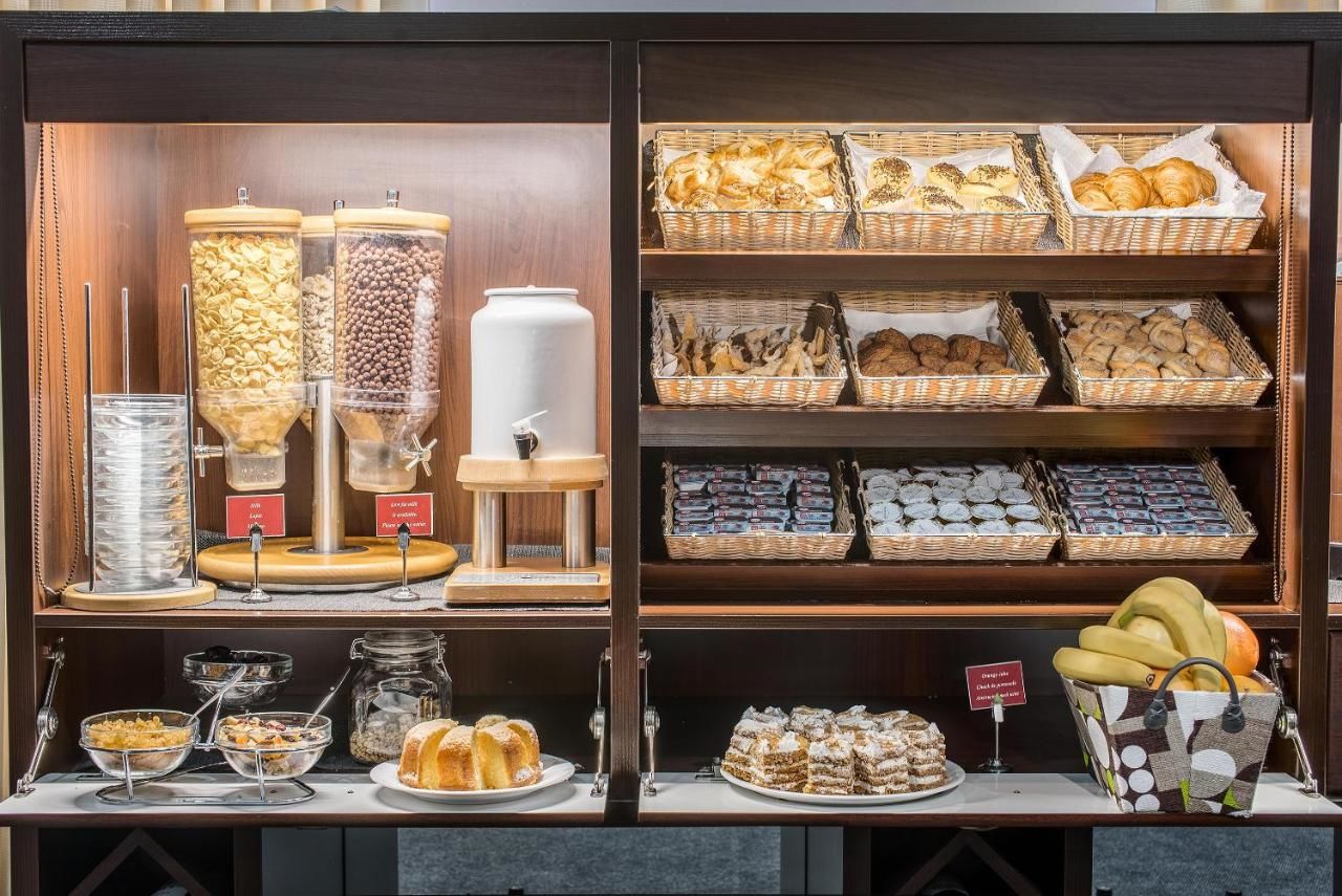 Отель Flowers Hotel Кишинёв-14