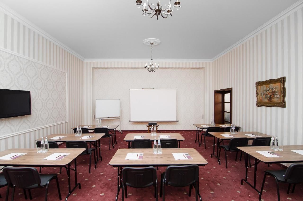 Отель Flowers Hotel Кишинёв-38