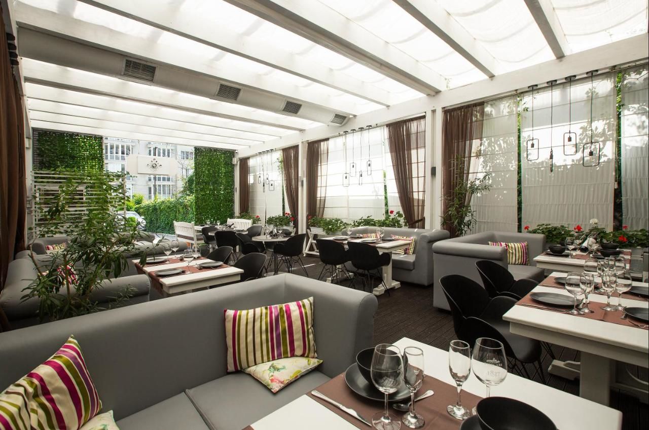 Отель Flowers Hotel Кишинёв-9